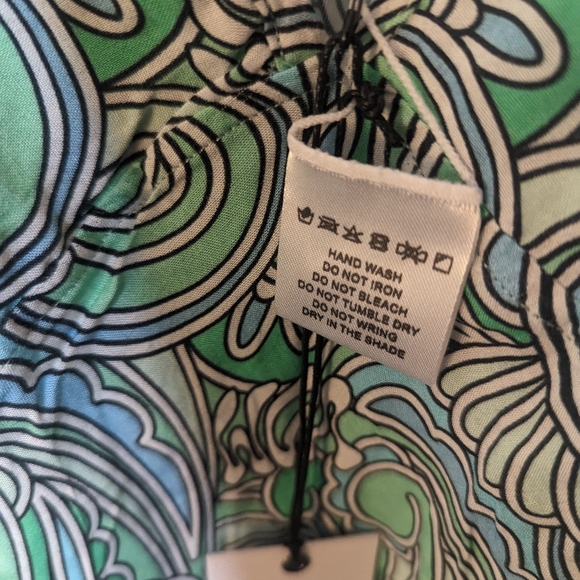 Swimsuit Cover Up - Picture 6 of 7